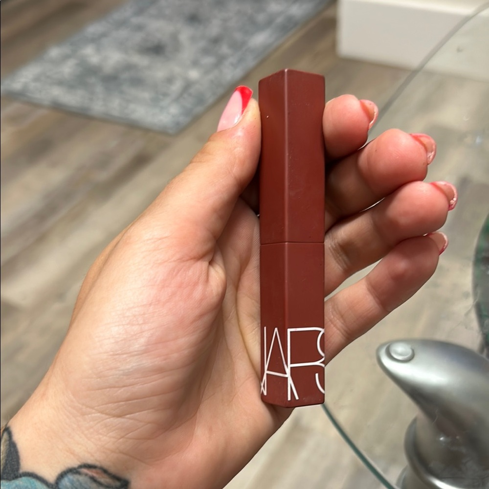 NARS Velvet Matte Lipstick -Killer Queen